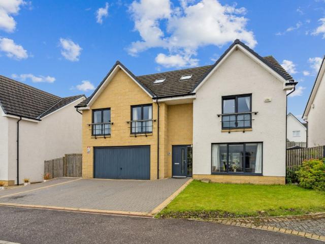Kestrel Wynd, Newton Mearns, Glasgow, East Renfrewshire G77, 6 bed detached house to rent, £3,500 pcm | PrimeLocation