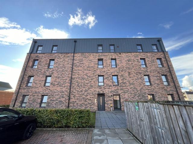 Kestrel Way, Perth PH1, 2 bed flat to rent, £825 pcm | PrimeLocation