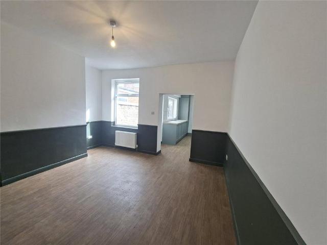 Keswick Grove, Salford, M6 2 bed terraced house to rent £1,250 pcm £288 pw