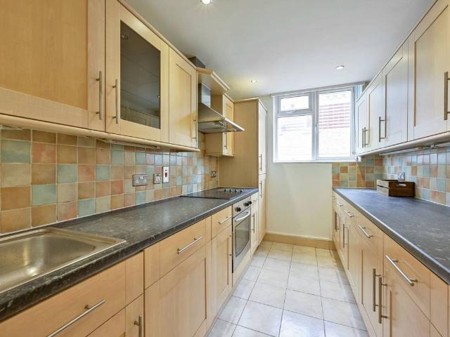 Keswick Road, Putney, London SW15, 2 bed flat to rent, £3,450 pcm | PrimeLocation