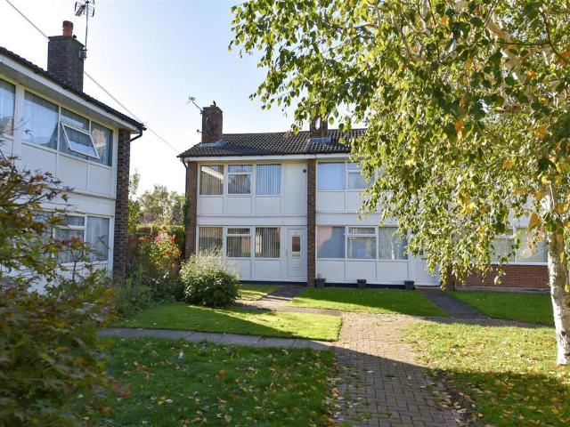Keswick Way, Huntington 2 bed townhouse to rent £1,095 pcm £253 pw