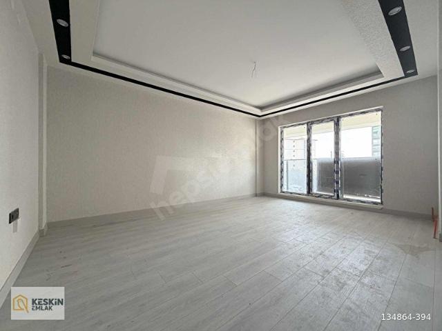 Keskin Güvencesiyle Karakayada Köşe Başı Sıfır 3+1 Kiralık Daire