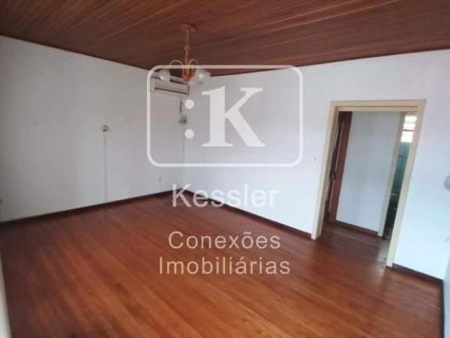 Kessler vende casa de 4 dormitórios na Fenavinho