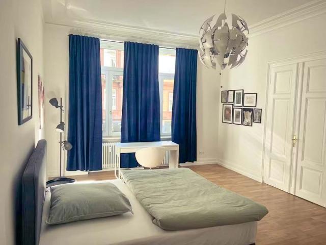 Kettenhofweg Apartment
