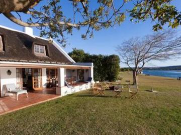 keurbooms thatch river house