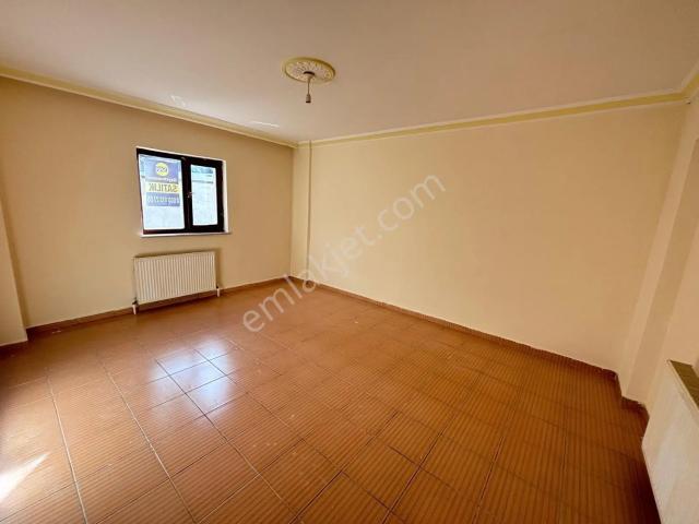Kevser Cami Yakını Kiralık 1+1 Daire