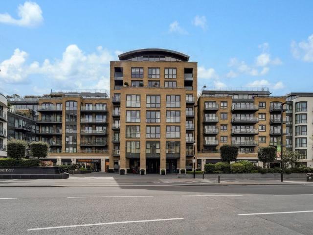 Kew Bridge Road, Brentford, TW8 0FD