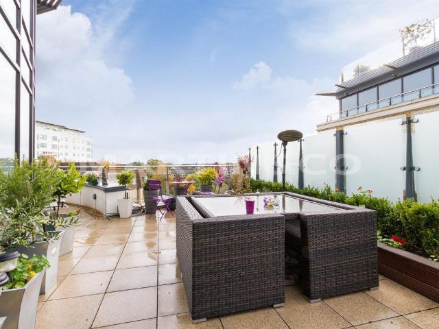 Kew Bridge Road, Brentford TW8, 3 bed flat to rent, £5,500 pcm | PrimeLocation