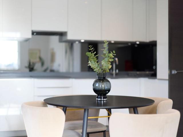 Kew Bridge Road TW8, 2 bed flat to rent, £3,900 pcm | PrimeLocation