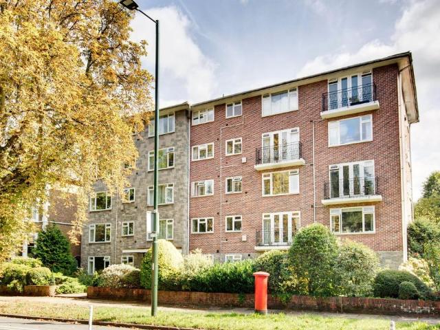 Kew Road, Richmond, TW9 1 bed flat to rent £1,595 pcm £368 pw