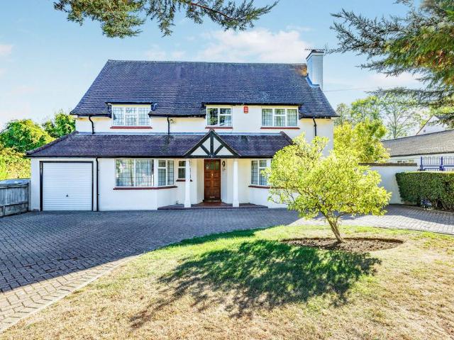 Kewferry Road, Northwood, HA6 5 bed detached house to rent £3,750 pcm £865 pw