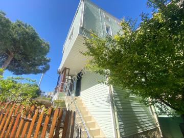 Key House'tan Barbaros'ta Site İçerisinde Deniz Manzaralı Satılık Villa