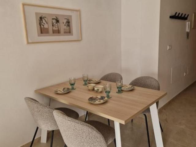 Key ready de piso en Avileses, de 52m2 con 2 dormitorios y 2 baños con plaza de garaje