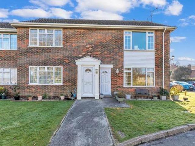 Keymer, Clerks Acre, Hassocks, 2 Bedroom Flat