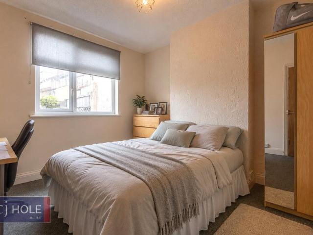 Keys Avenue, Horfield, Bristol, BS7 6 bed terraced house to rent £3,450 pcm £796 pw