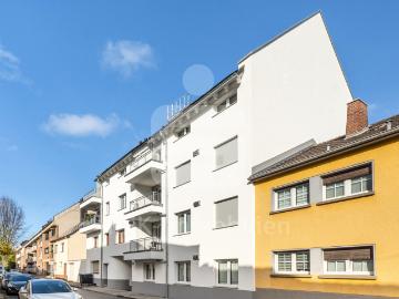 KFW40+ Neubau aus 2024 mit sanierten Bestand und zwei Gewerbeeinheiten in Bestlage Euskirchen City