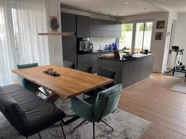 KfW 40 exklusive 3 Zimmerwohnung mit Garten & Terasse