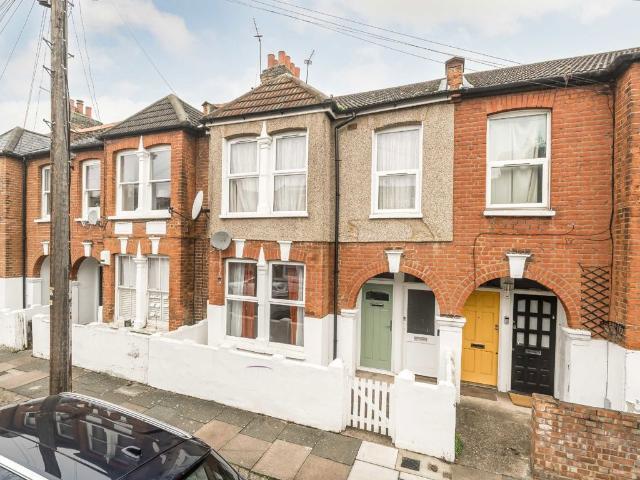 Khartoum Road, Tooting SW17, 1 bed maisonette to rent, £1,800 pcm | PrimeLocation