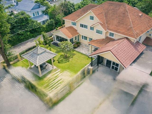 คฤหาสน์ 6นอน มุม 105 ตร.ว. 310 ตร.ม. น้ำแพร่ สันป่าตอง 4 น้ำ ใกล้วัดศาลา 650 ม.นานาชาติปัญญาเด่น 1 กม