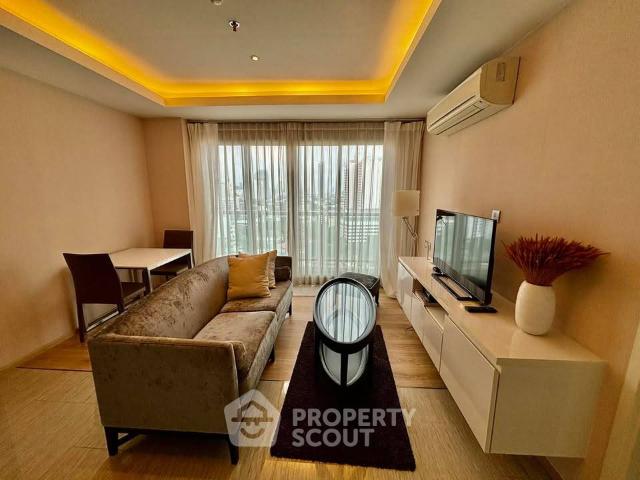 คอนโด 1 ห้องนอน ที่ เอช สุขุมวิท 43 ใกล้ BTS พร้อมพงษ์ ID 3318