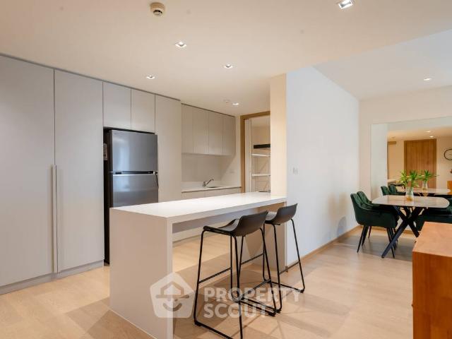 คอนโด 2 ห้องนอน ให้เช่า Sunshine Prestige Condominium ใกล้ The Venezia ID 2349