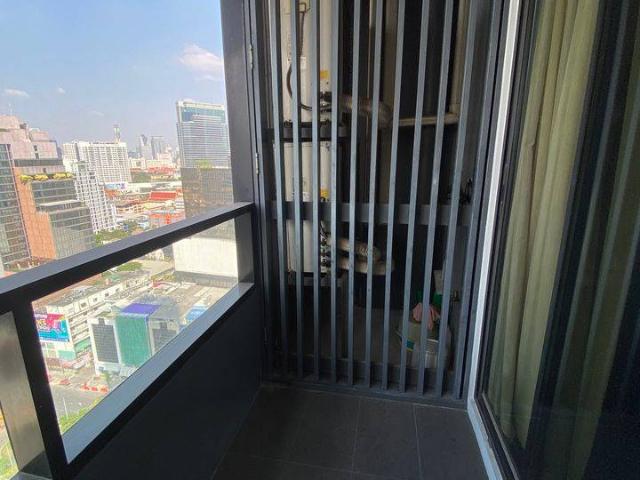 คอนโด 2 ห้องนอน ที่ เอ็ม สีลม ใกล้ BTS ช่องนนทรี ID 1407