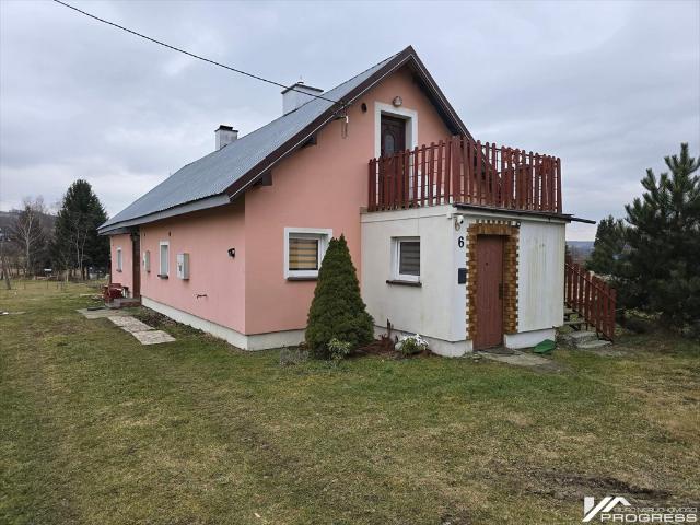 Zapraszam do domu z możliwością podziału na 3 mieszkania, 126 m²