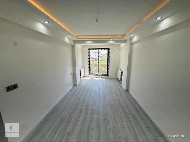 KİRVEM EMLAK'TAN MERKEZDE 1. SINIF LÜKS 2+1 DAİRE