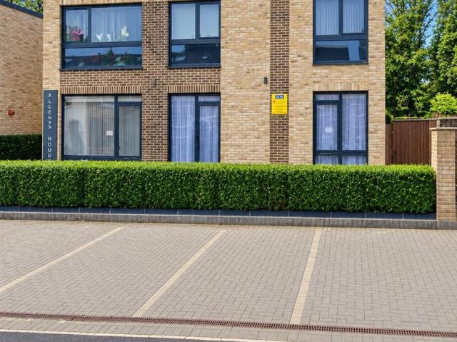 Kimbery House, Lancaster Road, Barnet EN4, London