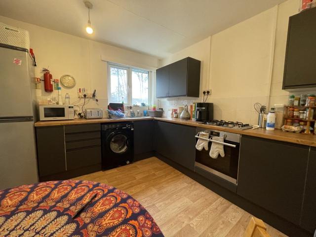 Kimberley Terrace, Llanishen CF14, 2 bed flat to rent, £1,000 pcm | PrimeLocation