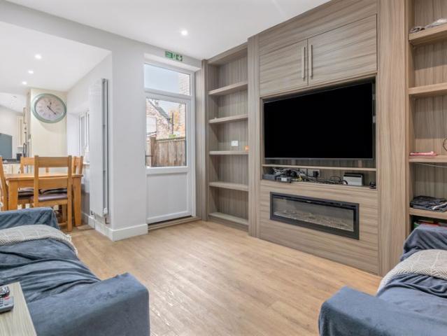 Kimbolton Avenue, Nottingham NG7, 5 bed shared accommodation to rent, £793 pcm | PrimeLocation