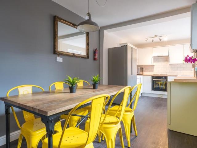 Kimbolton Avenue, Nottingham NG7, 6 bed terraced house to rent, £732 pppm | PrimeLocation