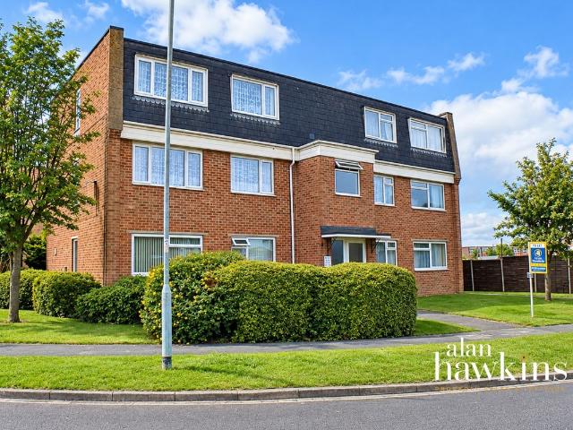 Kimmeridge Close, Nythe SN3, 2 bed flat to rent, £895 pcm | PrimeLocation