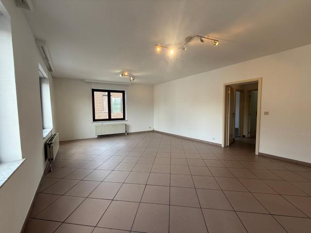 KIMMO: APPARTEMENT 2 CHAMBRES SUR MARCINELLE