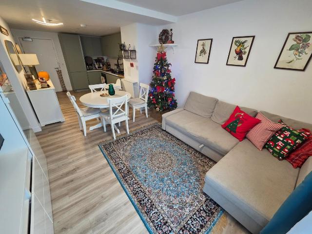 Kimpton Road, Luton LU2, 2 bed flat to rent, £1,550 pcm | PrimeLocation