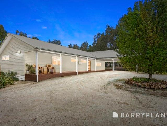 Kintore Park A Premium Lifestyle Property on 10 Acres