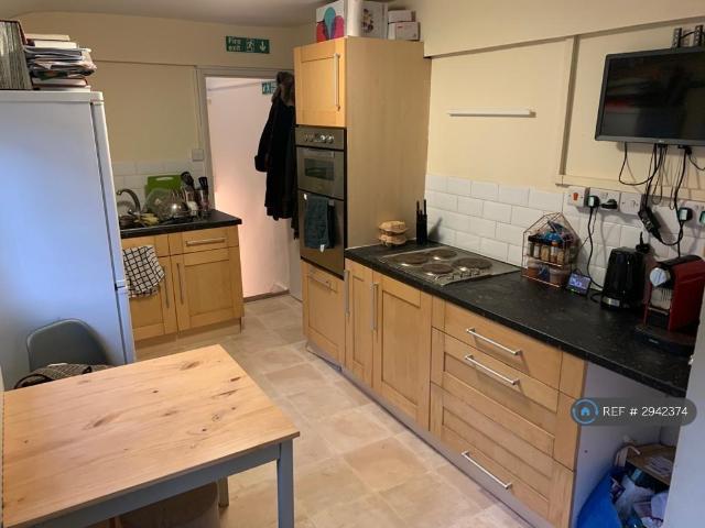 Kincaid Road, London, SE15 2 bed flat to rent £1,859 pcm £429 pw