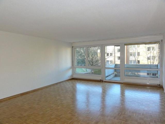 Kinderfreundliche Wohnung und im Grünen!