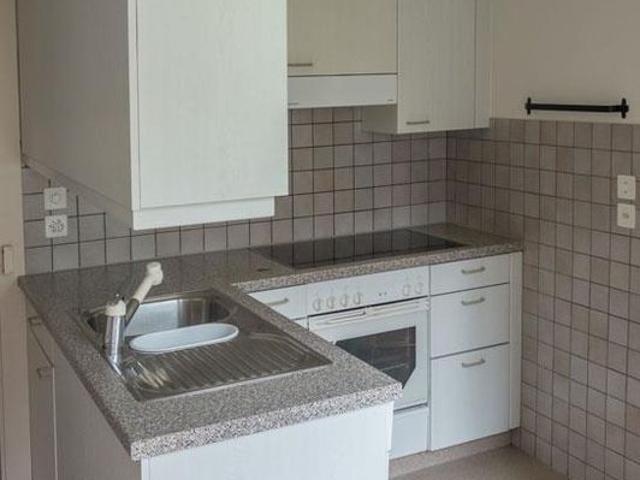 kinderfreundliche Lage, nähe Einkaufsmöglichkeiten/Schule/Kindergarten