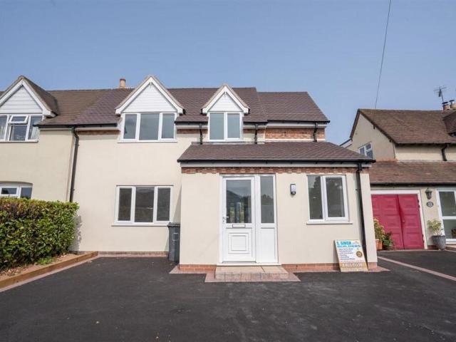Kineton Lane, Hockley Heath B94, 2 bed semi detached house to rent, £2,500 pcm | PrimeLocation