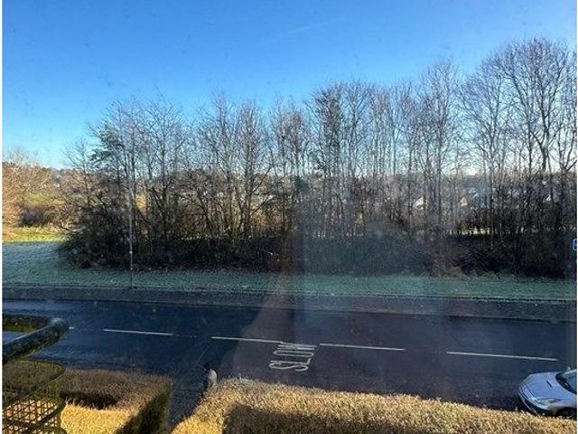 Kinfauns Drive, Glasgow G15, 2 bed flat to rent, £847 pcm | PrimeLocation