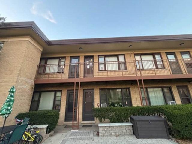 King Arthur Ct Apt 10