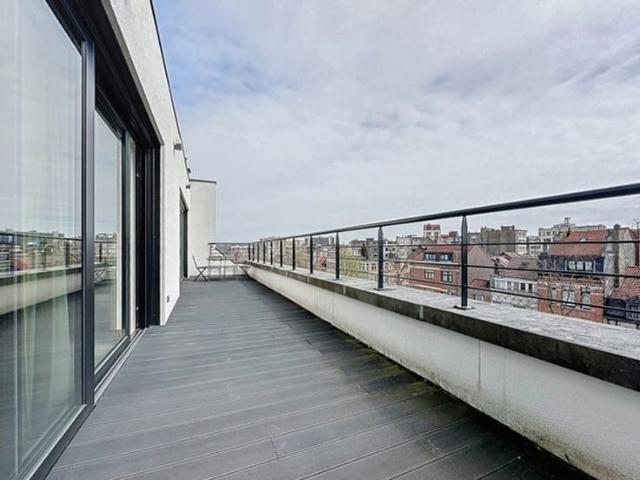 King Baudouin Park | New 3 bedroom penthouse + terrace