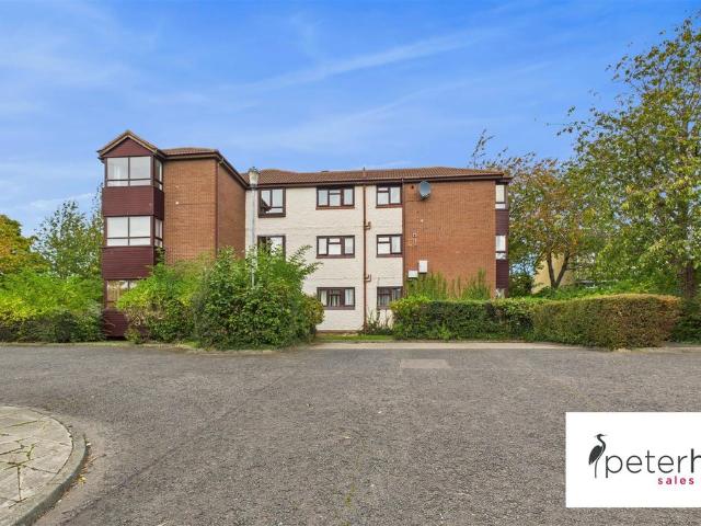 King Charles Court, Downhill, Sunderland SR5, 2 bed flat to rent, £675 pcm | PrimeLocation
