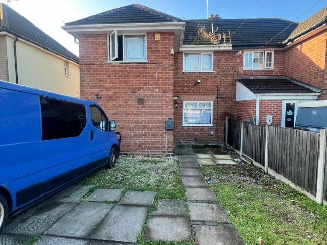 King Charles Avenue, Walsall 3 bed semi detached house to rent £1,150 pcm £265 pw