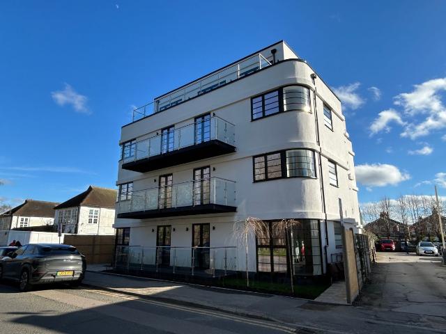 King Charles Road, Berrylands, Surbiton KT5, 3 bed flat to rent, £2,500 pcm | PrimeLocation