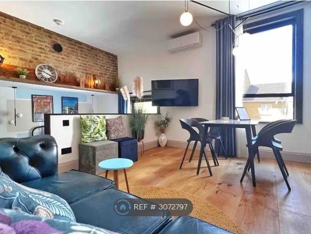King Charles Road, Surbiton KT5, 1 bed flat to rent, £1,900 pcm | PrimeLocation