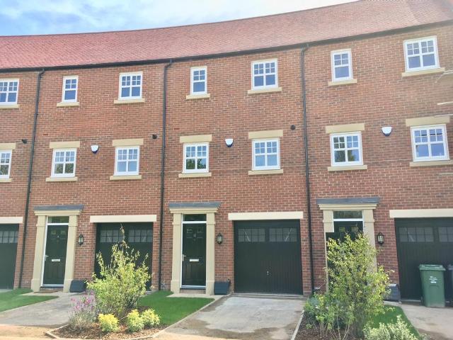 King Crescent North, Loughborough, LE11 3 bed house to rent £1,295 pcm £299 pw