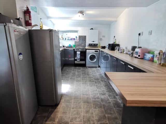King Edward Rd, Brynmill, Swansea SA1 4LW StudentDigz Ltd