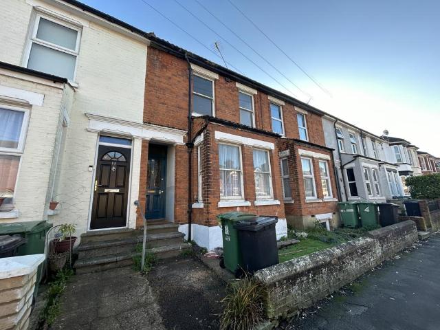 King Edward Road, Maidstone, Kent. 3 bed terraced house to rent £1,450 pcm £335 pw